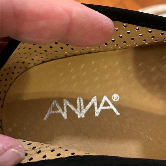 ANNA Size 10 black slip on loafer/sneaker NEW in box - Picture 5 of 8